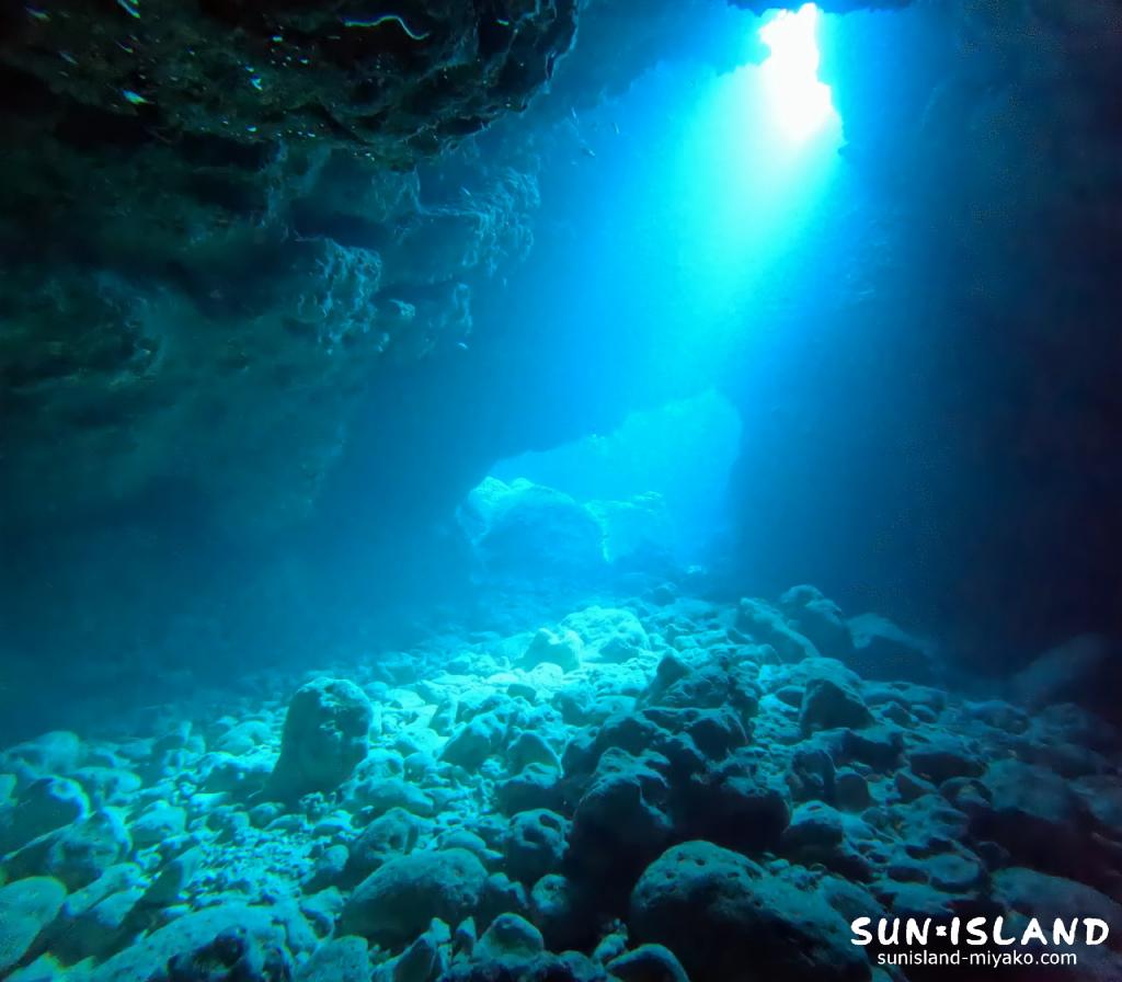 魔王の宮殿 宮古島三大地形ポイント