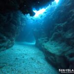 なるほどザケーブ 出口付近の明るい光の差し込み